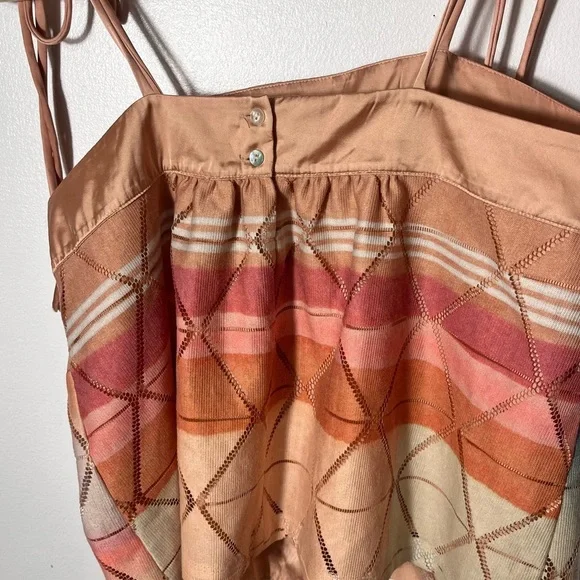 Anthropologie Akemi +Kin geometric crop top/ blouse size small - Picture 8 of 8